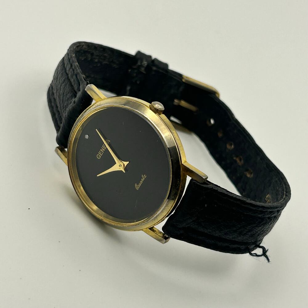 Geneva Gold-tone Black Dial & Leather Strap Minimalist Watch Working image 4